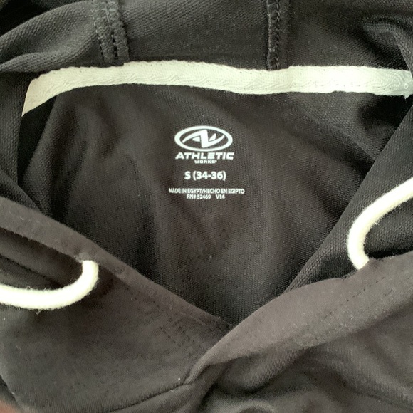 Athletic Works Hooded Short Sleeved shirt. Like New Condition. $5 - Picture 2 of 2
